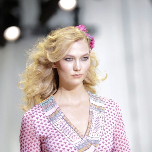 Karlie Kloss au défilé de la collection printemps-été 2016 de Diane Von Furstenberg, Spring Studios à New York, le 13 septembre 2015.