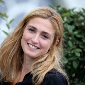 Julie Gayet - Le prix France Television-Jeune Producteur a été remis par Julie Gayet, Présidente du jury, dans le cadre du festival Off-Courts à Trouville-sur-Mer le 8 Septembre 2015.