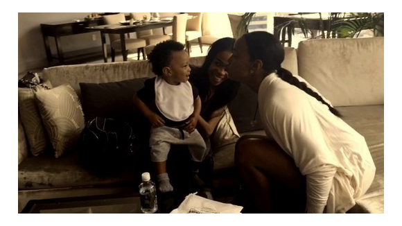 Kelly Rowland unit sa voix à Michelle Williams pour son fils, l'adorable Titan
