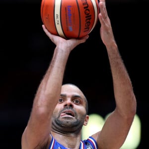 Tony Parker lors de la défaite de l'équipe de France face à l'Espagne en demi-finale de l'Eurobasket à Villeneuve-d'Ascq, le 17 septembre 2015