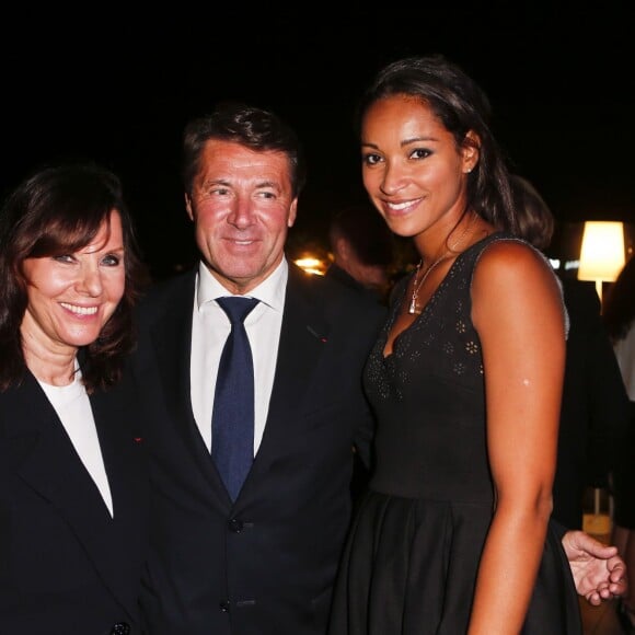Exclusif - Denise Fabre, Christian Estrosi, Cindy Fabre - Remise du prix Claude Pompidou pour la recherche sur la maladie d'Alzheimer à l'hôtel Aston La Scala à Nice le 11 septembre 2015.
