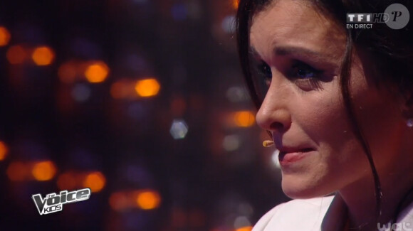 Jenifer, très émue, sur le plateau de The Voice Kids, le samedi 20 septembre 2014 sur TF1.
