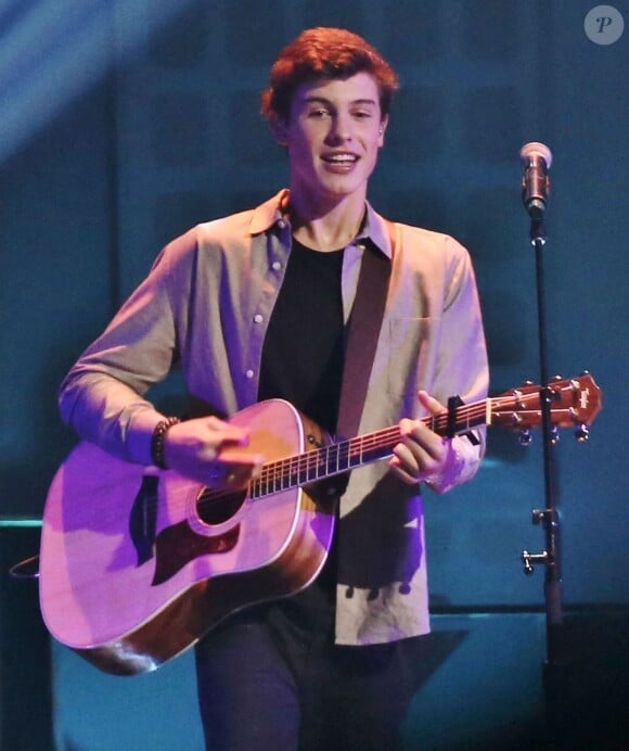 Shawn Mendes lors de la soirée "We Day" à Vancouver, le 22 octobre 2014.