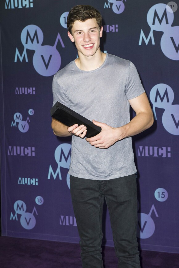 Shawn Mendes lors de Much Music Video Awards àToronto, Canada, le 21 juin 2015