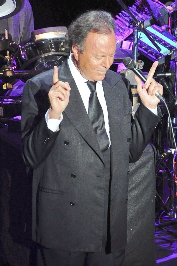 Julio Iglesias - Julio Iglesias en concert lors du Starlite Marbella Festival, le 13 août 2014. 