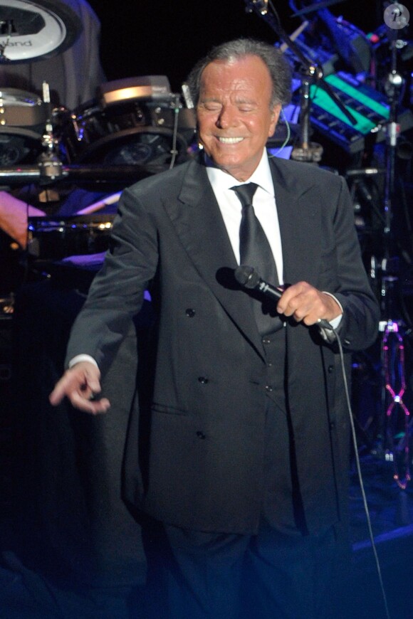Julio Iglesias - Julio Iglesias en concert lors du Starlite Marbella Festival, le 13 août 2014. 