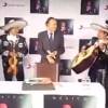 Julio Iglesias présente "Mexico" son nouvel album, à Mexico, le 23 septembre 2015.