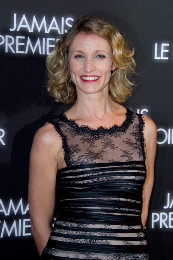Alexandra Lamy - Avant-premiere du film "Jamais le premier soir" au Gaumont Opera a Paris le 19 decembre 2013.