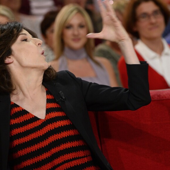 Valérie Lemercier - Enregistrement de l'émission "Vivement Dimanche" diffusée le 20 avril 2014, au pavillon Gabriel à Paris, le 16 avril 2014.