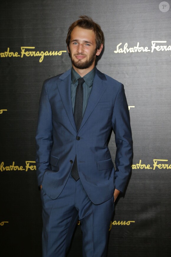 Hopper Penn au défilé Salvatore Ferragamo à Milan le 27 septembre 2015