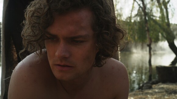 Finn Jones dans "La Belle au bois domant : la malédiction". Réalisé par Casper Van Dien et sorti en 2014.