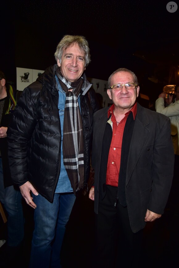 Exclusif - Yves Duteil et Guy Papin au vernissage de l'exposition Barbara, Trait Pour Trait, du dessinateur Guy Papin au Théâtre Bobino à Paris le 2 mars 2015.