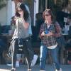 Exclusif - Megan Fox est allée déjeuner avec sa mère Gloria au Sweet Butter Cafe à Sherman Oaks. Le 22 décembre 2014