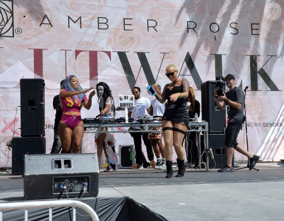 Amber Rose - Marche des salopes organisée par Amber Rose dans les rues de Los Angeles, le 3 octobre 2015