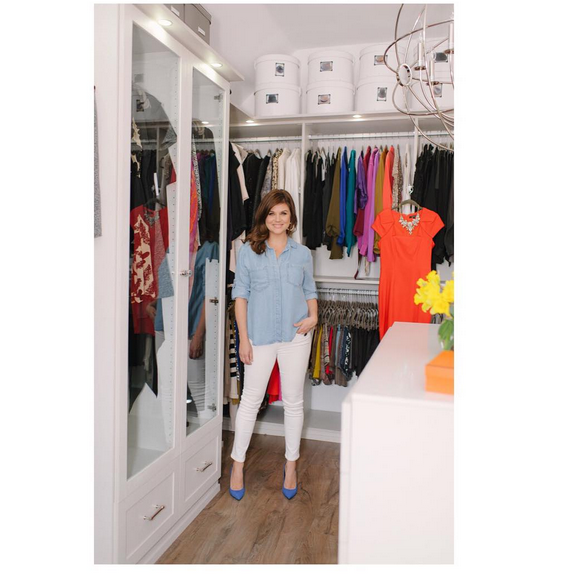 Tiffani Thiessen dévoile sur dressing sur Instagram, septembre 2015
