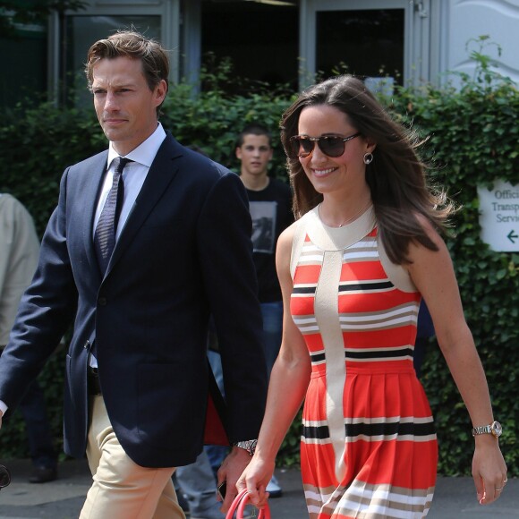 Nico Jackson et Pippa Middleton arrivent au stade de Wimbledon pour assister aux demi-finales de tennis. Le 5 juillet 2013