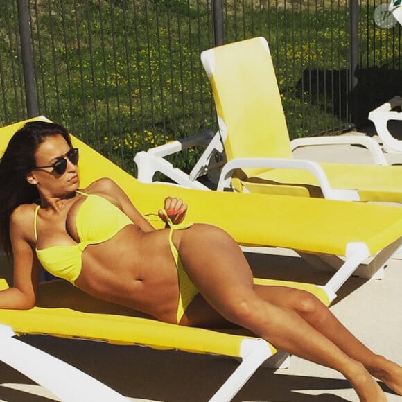 Julie Ricci (Secret Story 4) : superbe en bikini pendant ses vacances d'été
