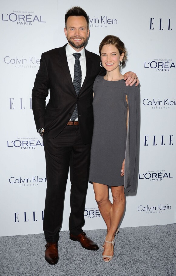 Joel McHale, Sarah Williams à la 22e soirée des "ELLE Women in Hollywood" à Beverly Hills, le 19 octobre 2015.
