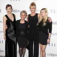Mélanie Griffith avec sa mère et ses filles Dakota et Stella : Un clan glamour !