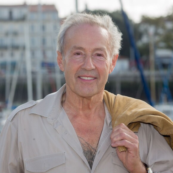 Photocall - Gérard Klein pendant le 17e festival de fiction TV de La Rochelle, le 11 septembre 2015.