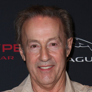 Gerard Klein pose pour le lancement de la nouvelle jaguar F-Type à Paris, à L'atrium Banque, le 31 janvier 2013