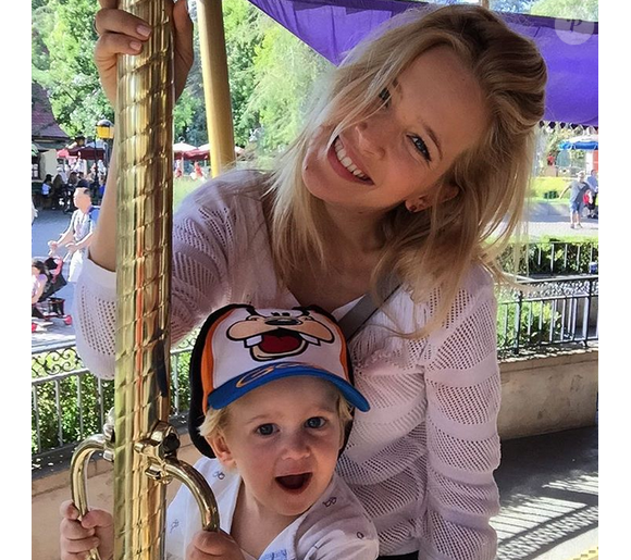 Michael Bublé a posté une photo de sa femme Luisana Lopilato et leur fils Noah sur sa page Instagram.