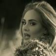 Adele dans le clip du titre Hello