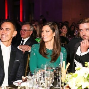 Neil Barrett, Jessica Biel, Justin Timberlake pendant la soirée Fashion Group International Night Of Stars Gala au Cipriani Wall Street à New York le 22 octobre 2015.