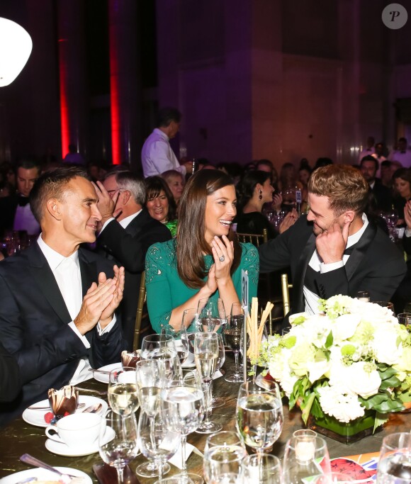 Neil Barrett, Jessica Biel, Justin Timberlake pendant la soirée Fashion Group International Night Of Stars Gala au Cipriani Wall Street à New York le 22 octobre 2015.