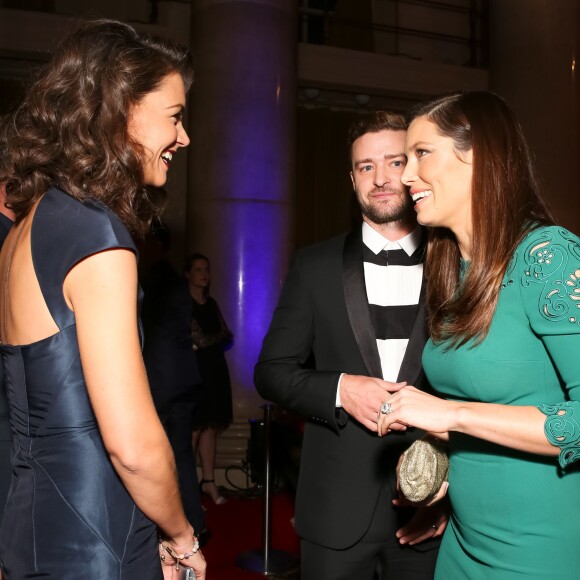 Katie Holmes, Justin Timberlake, Jessica Biel pendant la soirée Fashion Group International Night Of Stars Gala au Cipriani Wall Street à New York le 22 octobre 2015.