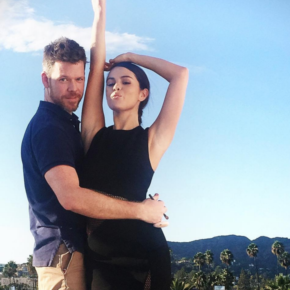 Jake Bailey avec Selena Gomez à Hollywood. Le maquilleur des stars adoré notamment par Katy Perry et Ashley Benson est mort à 37 ans le 22 octobre 2015. Un suicide, vraisemblablement... Photo Instagram Jake Bailey.