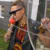 Eddy décroche le téléphone rouge, dans Secret Story 9, le dimanche 25 octobre 2015.