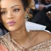 Rihanna - Rihanna au défilé PAP "Christian Dior" printemps / été 2016 à la cour carré du Louvre à Paris le 2 octobre 2015.