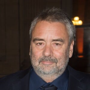 Luc Besson - Remise de la Médaille d'Or de l'Académie des Arts et Techniques du Cinéma à Luc Besson par Alain Terzian, à la Monnaie de Paris, le 19 janvier 2015.