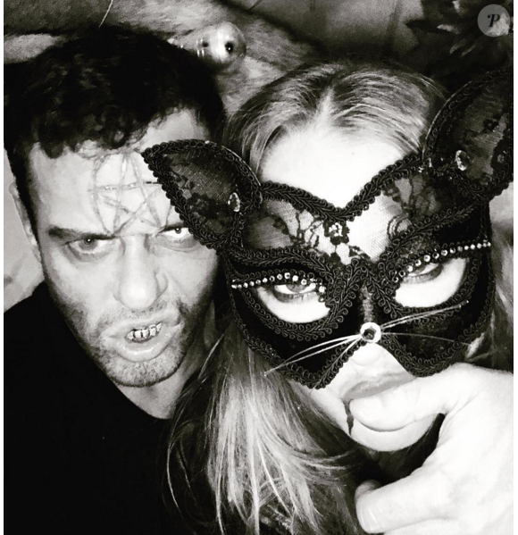 Mert Alas et Lindsay Lohan lors de la soirée de coup d'envoi des Veuve Clicquot Widow Series à Londres. Photo publiée le 29 octobre 2015.