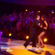 Sophie Vouzelaud et Maxime Dereymez dans Danse avec les stars 6, sur TF1, le samedi 31 octobre 2015