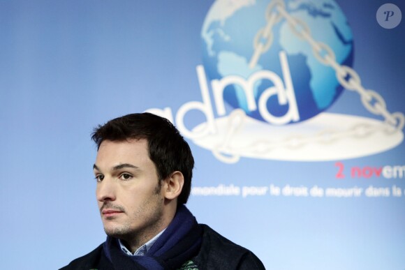 Christophe Michel - Rassemblement place de la République à Paris pour la 8ème Journée mondiale pour le droit de mourir dans la dignité, le 2 novembre 2015.
