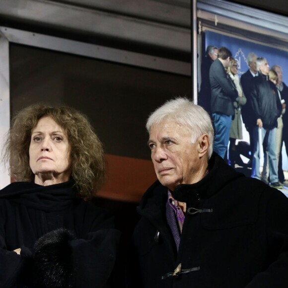 Noëlle Châtelet et Guy Bedos - Rassemblement place de la République à Paris pour la 8ème Journée mondiale pour le droit de mourir dans la dignité, le 2 novembre 2015.