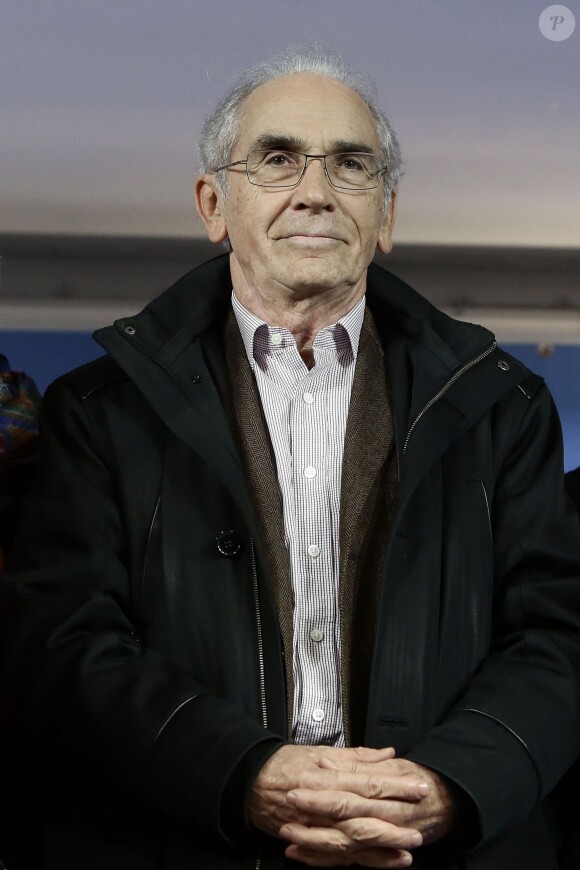 François de Closets - Rassemblement place de la République à Paris pour la 8ème Journée mondiale pour le droit de mourir dans la dignité, le 2 novembre 2015.