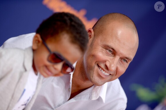 Derek Jeter avec son neveu Jalen Jeter-Martin aux Nickelodeon Kids' Choice Sports Awards en juillet 2015