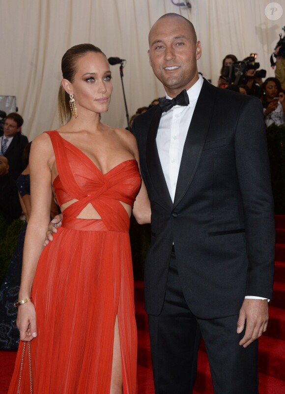 Derek Jeter et Hannah Davis lors du Costume Institute Gala 2015 au Met de New York, le 4 mai 2015. Le couple s'est fiancé en octobre.