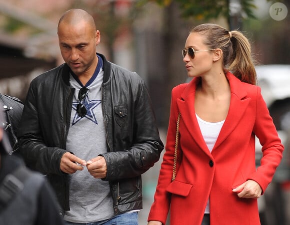 Derek Jeter et Hannah Davis dans le West Village à New York en mai 2014. Le couple s'est fiancé en octobre 2015.