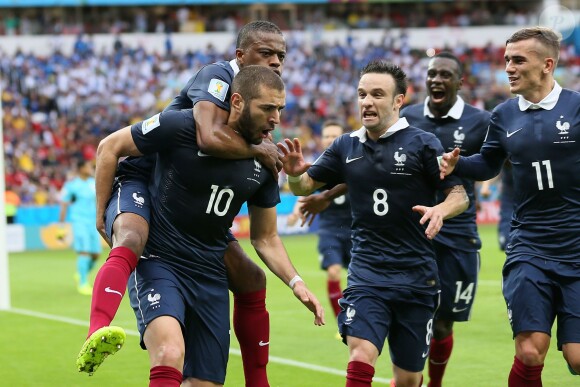 Mathieu Valbuena et Karim Benzema lors de la Coupe du monde au Brésil en juin 2014
