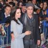 Brad Pitt et sa femme Angelina Jolie arrivent à la première du film "Vue sur mer" à New York le 3 novembre 2015.