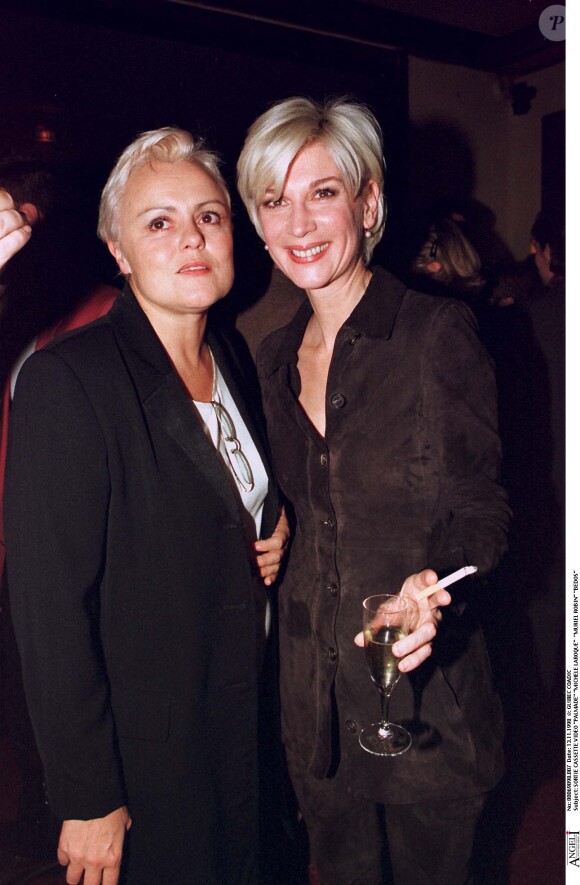 Muriel Robin et Michèle Laroque à Paris, 1998