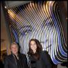 Alain Delon et sa fille Anouchka à Paris lors du vernissage de l'exposition de Marcos Marin à Paris le 24 janvier 2011