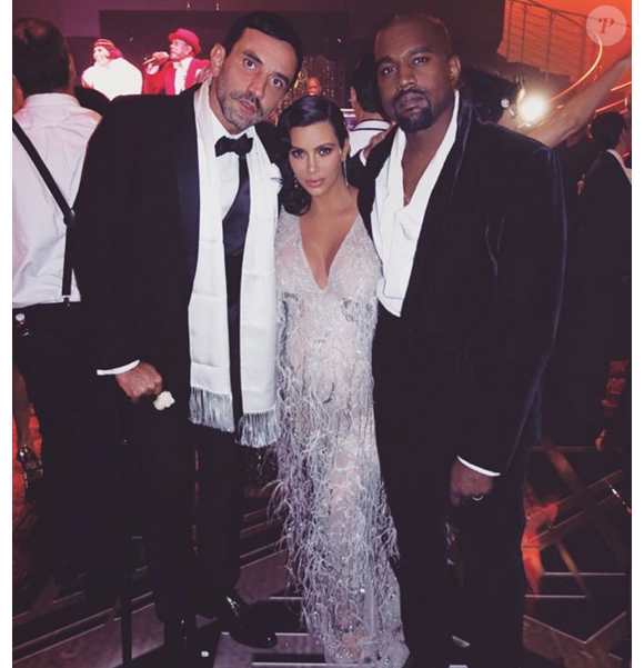 Riccardo Tisci, Kim Kardashian et Kanye West lors de la soirée d'anniversaire de Kris Jenner (60 ans) à Los Angeles. Le 6 novembre 2015.