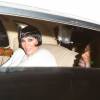 Kris Jenner et son compagnon Corey Gamble en voiture lors de sa soirée d'anniversaire. Los Angeles, nuit du 6 au 7 novembre 2015.