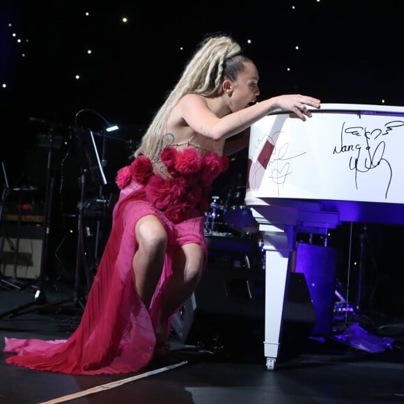 Miley Cyrus lors du 46e gala d'anniversaire du Centre LGBT de Los Angeles, à Century City, le 7 novembre 2015.