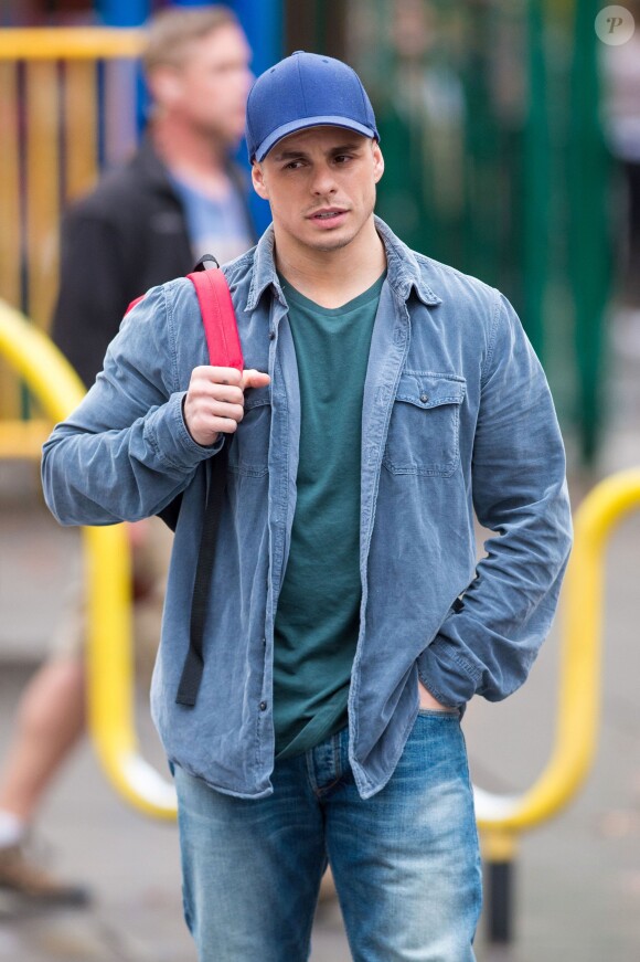 Jennifer Lopez sur le tournage du film 'Shades of Blue' à Sunset Park à New York. Ray Liotta et Casper Smart tournent une scène ensemble sur une aire de jeux pour enfants. Le 2 novembre 2015